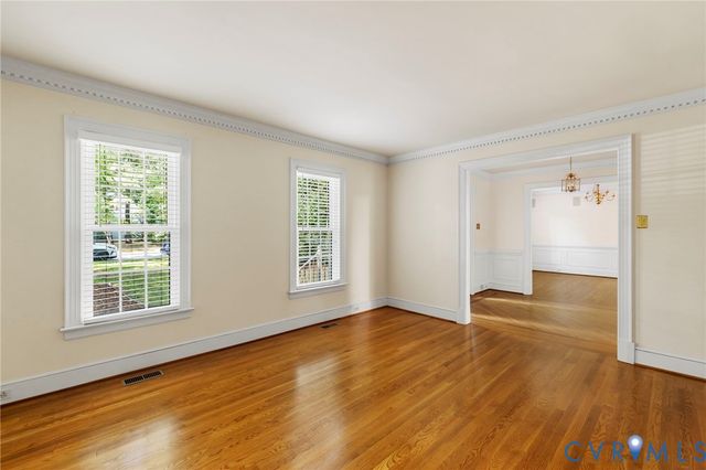 5800 Maple Brook Dr, Chesterfield, VA 23112