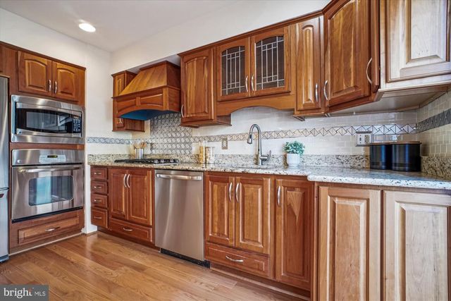 12316 FIELD LARK CT, Fairfax, VA 22033