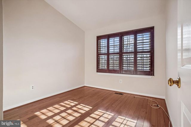 12316 FIELD LARK CT, Fairfax, VA 22033