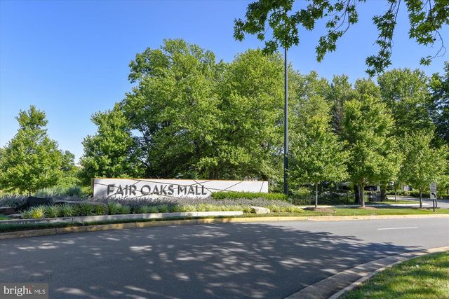 12316 FIELD LARK CT, Fairfax, VA 22033