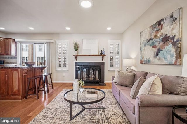 12316 FIELD LARK CT, Fairfax, VA 22033