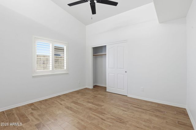 2537 E LUPINE Avenue, Phoenix, AZ 85028