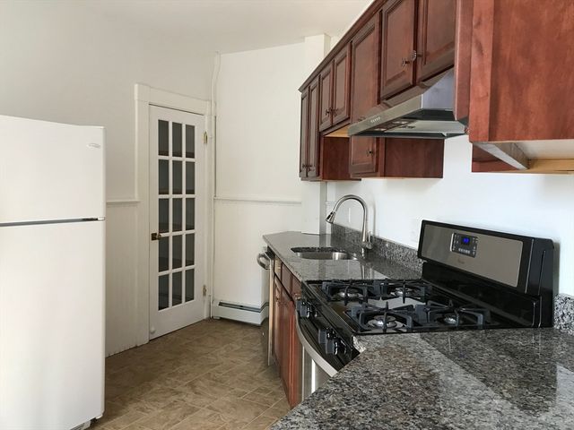 41 Central Street 1F, Beverly, MA 01915
