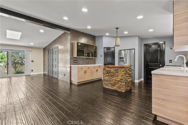 15455 Glenoaks 67, Sylmar, CA 91342