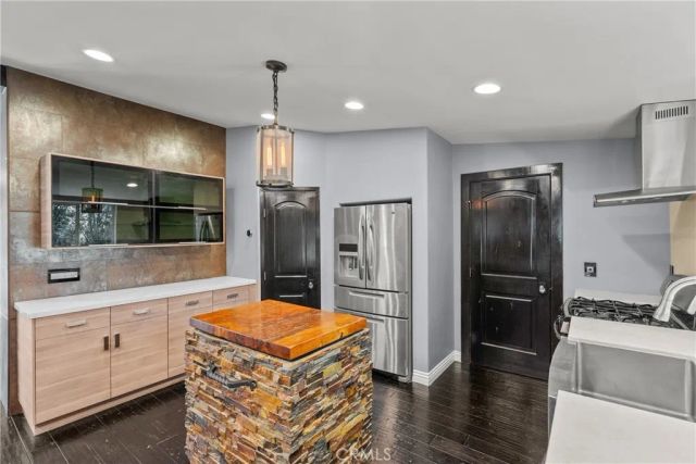 15455 Glenoaks 67, Sylmar, CA 91342