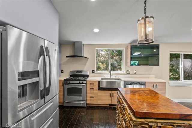 15455 Glenoaks 67, Sylmar, CA 91342