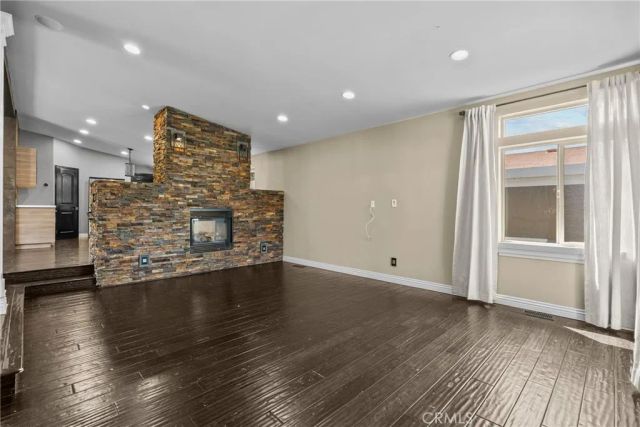 15455 Glenoaks 67, Sylmar, CA 91342