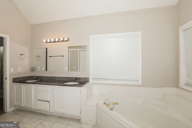 2138 Kellington Drive, Mcdonough, GA 30253
