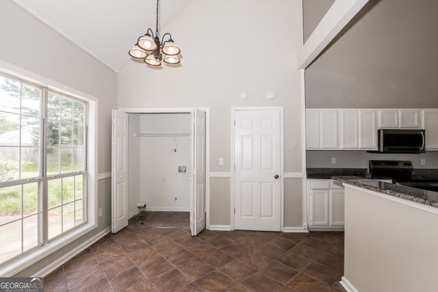 2138 Kellington Drive, Mcdonough, GA 30253