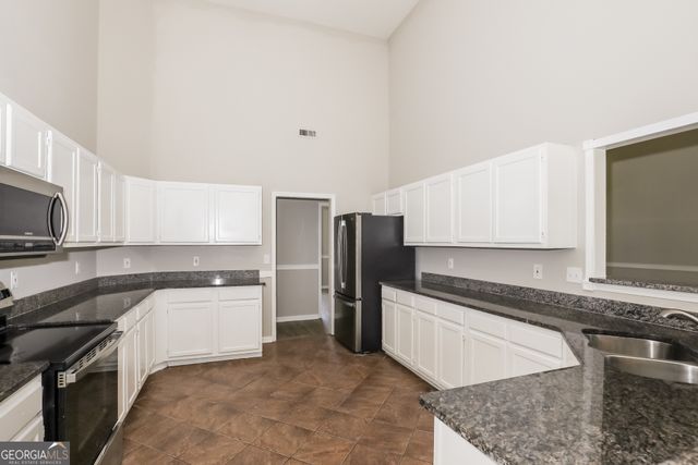 2138 Kellington Drive, Mcdonough, GA 30253