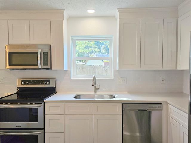 10615 Heatherford Drive, Houston, TX 77041