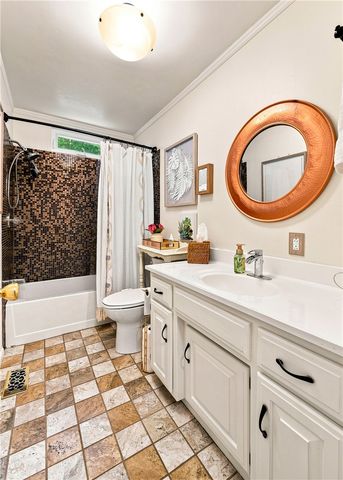 10230 S Marango Drive, Rogers, AR 72758