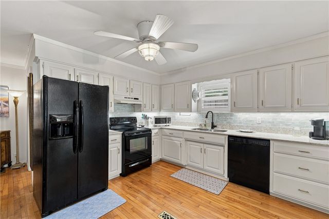 10230 S Marango Drive, Rogers, AR 72758