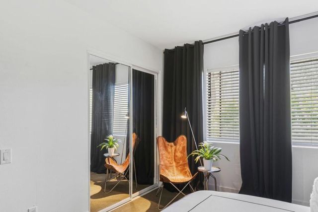 2113 Sunshine Way, Palm Springs, CA 92264