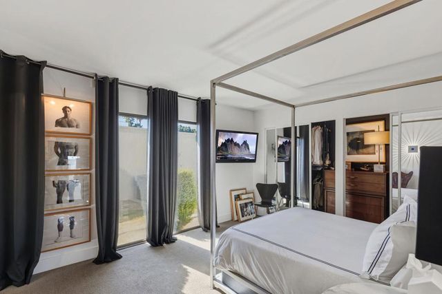 2113 Sunshine Way, Palm Springs, CA 92264