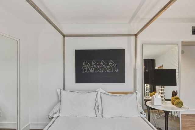 2113 Sunshine Way, Palm Springs, CA 92264