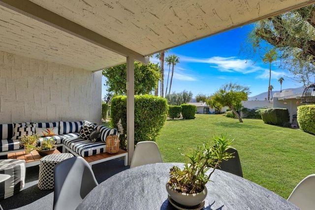 2113 Sunshine Way, Palm Springs, CA 92264