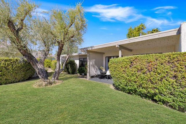 2113 Sunshine Way, Palm Springs, CA 92264