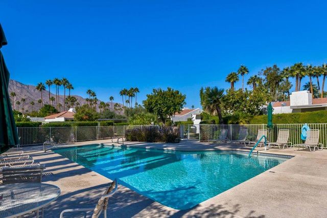 2113 Sunshine Way, Palm Springs, CA 92264