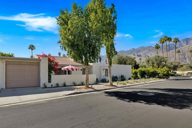 2113 Sunshine Way, Palm Springs, CA 92264