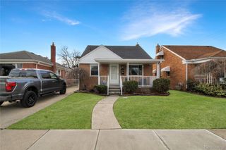 12883 Callender Street, Southgate, MI 48195