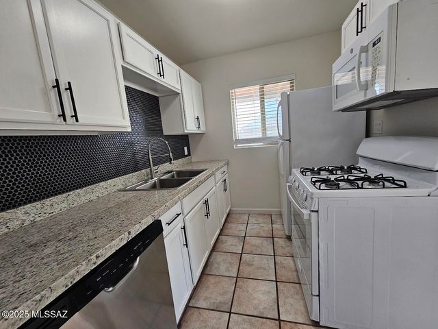 4535 E 17th Street, Tucson, AZ 85711