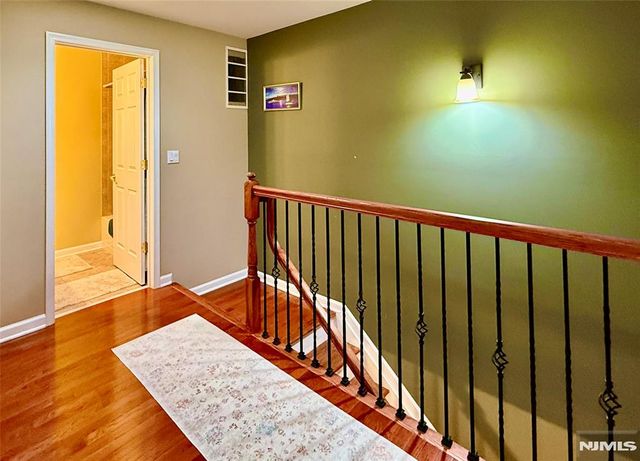 10 Terrace Avenue 11, Hasbrouck Heights, NJ 07604