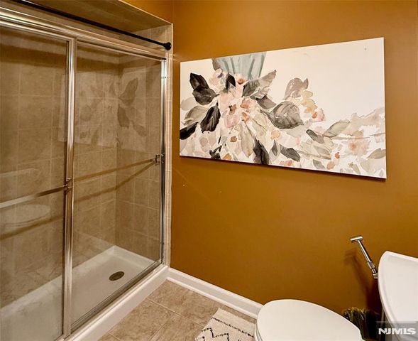 10 Terrace Avenue 11, Hasbrouck Heights, NJ 07604