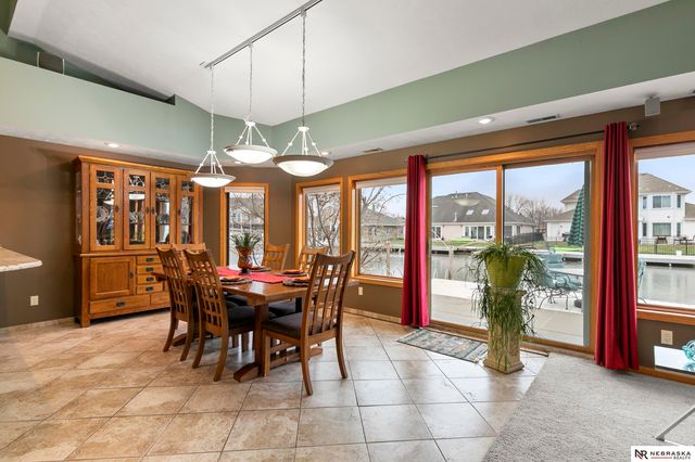 515 Pier 2, Lincoln, NE 68528