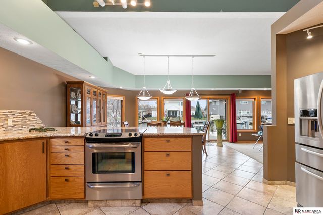 515 Pier 2, Lincoln, NE 68528