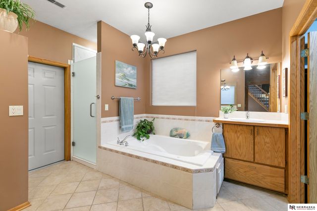 515 Pier 2, Lincoln, NE 68528