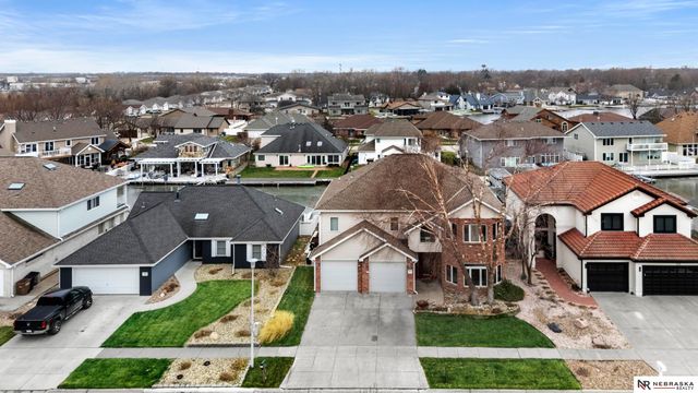 515 Pier 2, Lincoln, NE 68528
