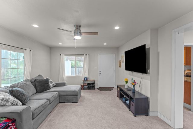 2319 S Union St, Stockton, CA 95206