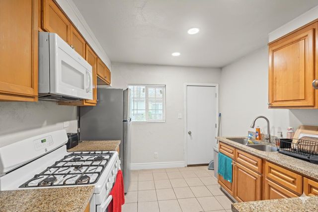 2319 S Union St, Stockton, CA 95206