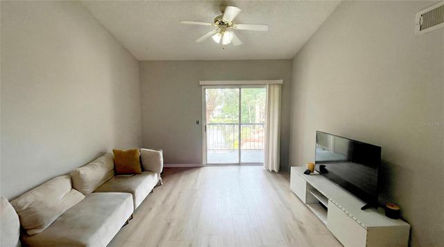 1972 LAKE ATRIUMS CIRCLE 200, Orlando, FL 32839