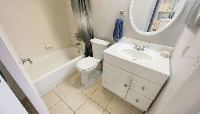 1972 LAKE ATRIUMS CIRCLE 200, Orlando, FL 32839