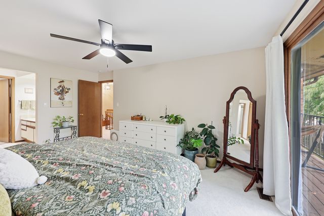 821 Oakton Street 104, Elk Grove Village, IL 60007