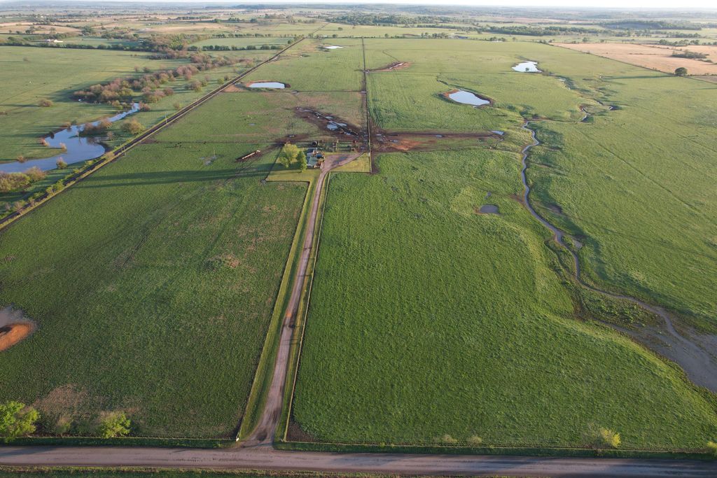 442124 E 210 Road, Vinita, OK 74301