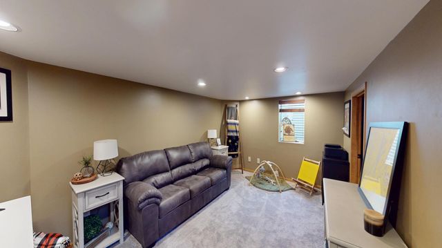 1425 Academy Avenue, Albert Lea, MN 56007