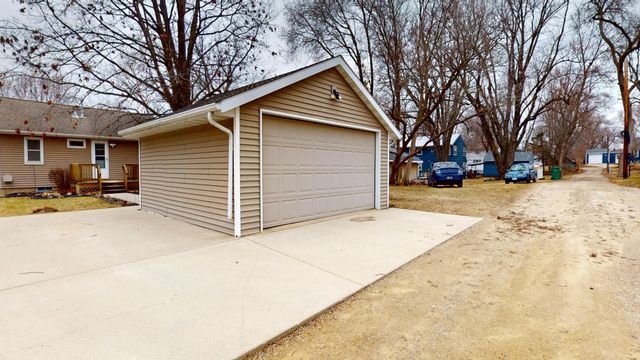 1425 Academy Avenue, Albert Lea, MN 56007