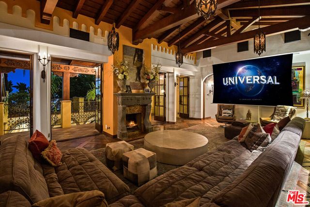 1274 N Clark Street, West Hollywood, CA 90069