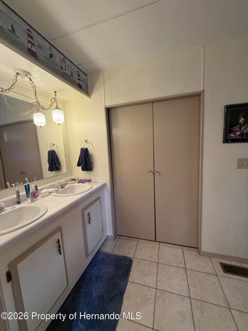 7441 Fairlane Avenue, Brooksville, FL 34613