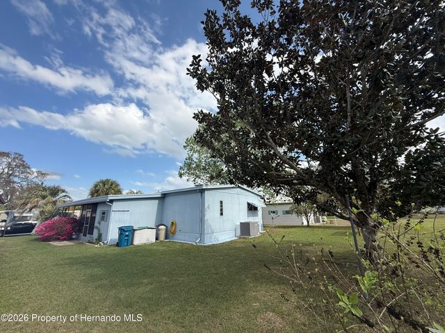 7441 Fairlane Avenue, Brooksville, FL 34613