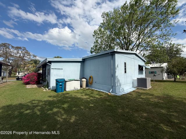 7441 Fairlane Avenue, Brooksville, FL 34613