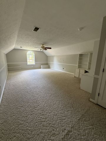 512 Tyler Ct, Cottontown, TN 37048