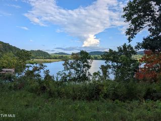 1199 North Austin Springs Road, Piney Flats, TN 37686