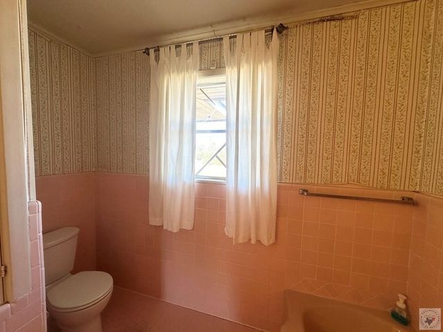 1408 E Main St., Atlanta, TX 75551