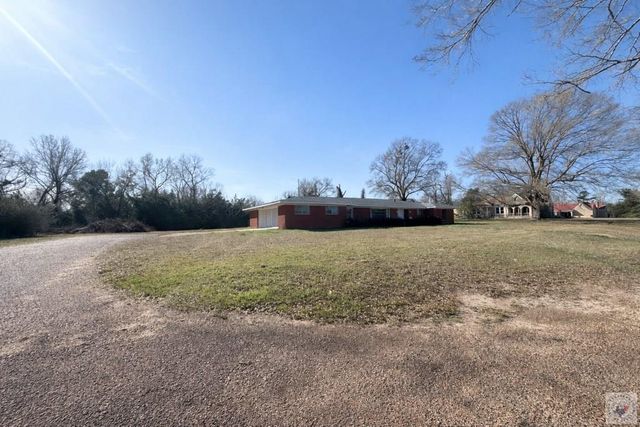 1408 E Main St., Atlanta, TX 75551