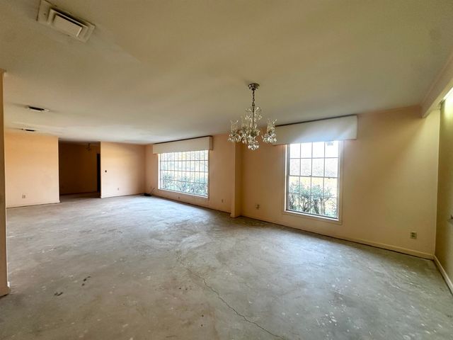 1408 E Main St., Atlanta, TX 75551