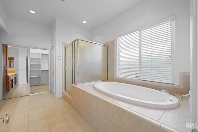 4314 Trailrock Avenue, Bakersfield, CA 93313